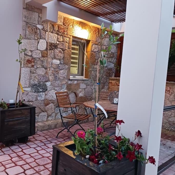 Апартаменты Boutique Eptalofos 15Min From Airport And Sea Kouvaras Экстерьер фото