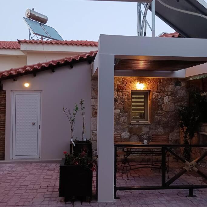 Апартаменты Boutique Eptalofos 15Min From Airport And Sea Kouvaras Экстерьер фото