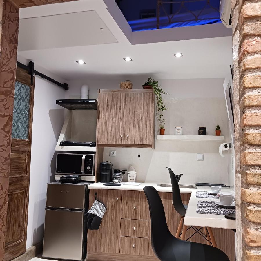 Апартаменты Boutique Eptalofos 15Min From Airport And Sea Kouvaras Экстерьер фото